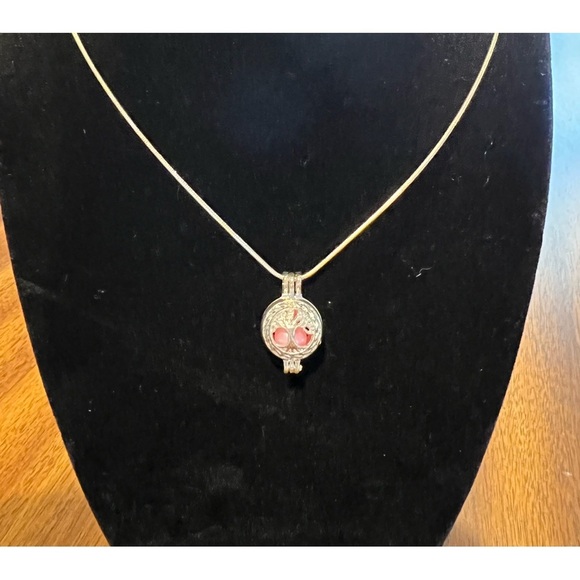 Sterling Silver Pearl Necklace - Picture 1 of 1